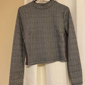 Long sleeve stripped shirt